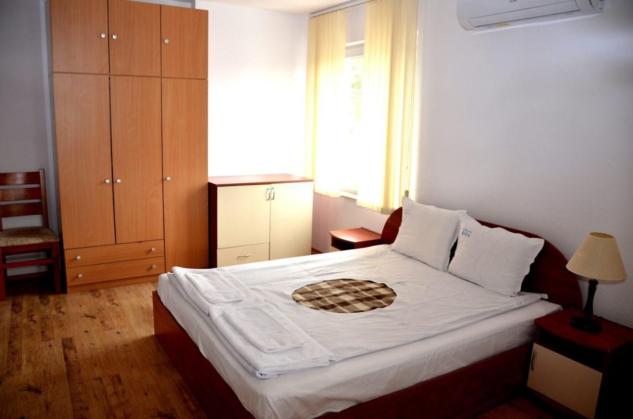 Family Hotel Daisy Borino المظهر الخارجي الصورة