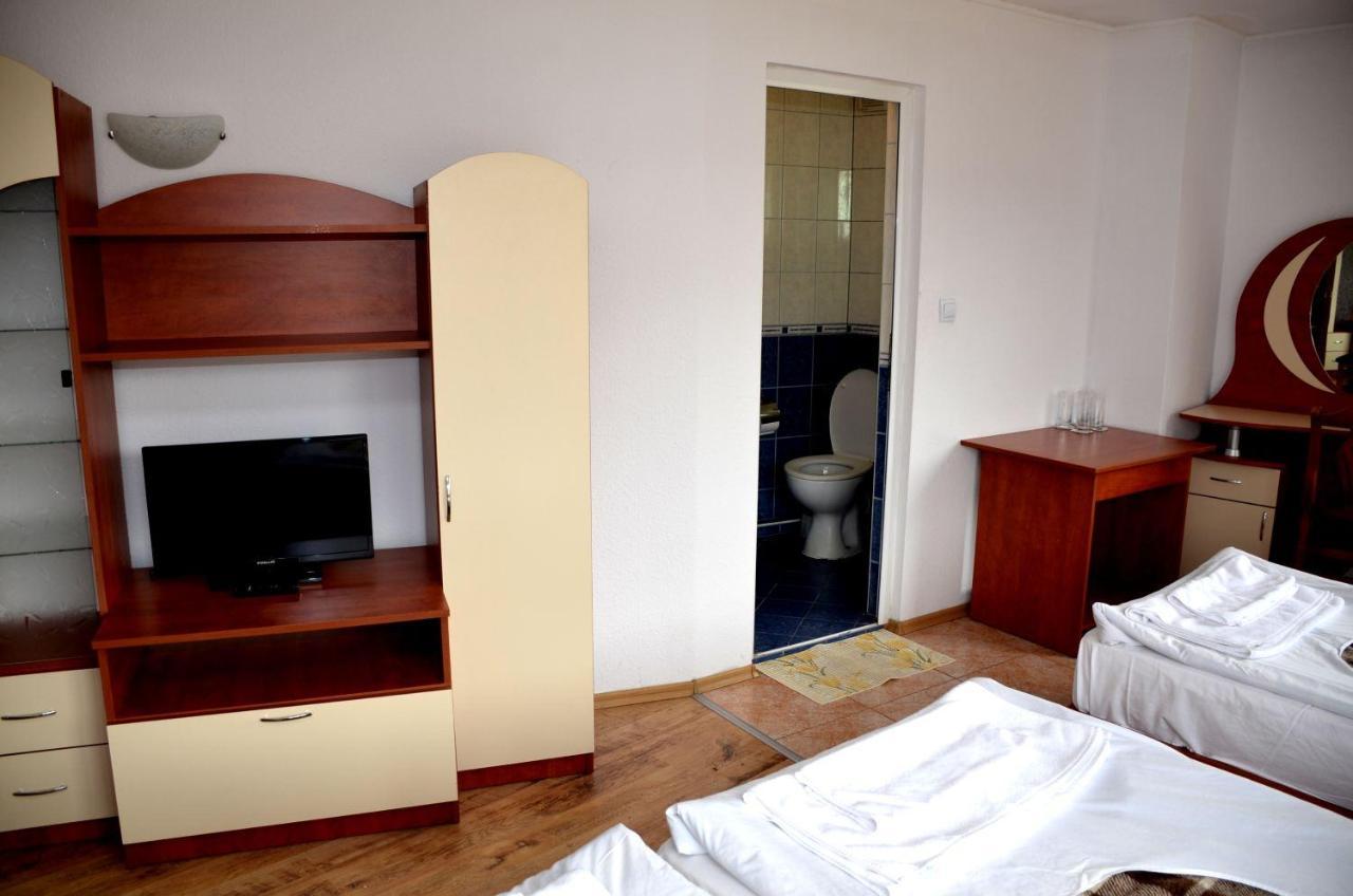 Family Hotel Daisy Borino المظهر الخارجي الصورة